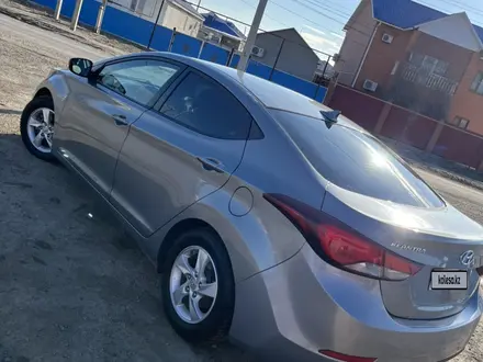 Hyundai Elantra 2014 года за 3 600 000 тг. в Атырау – фото 3