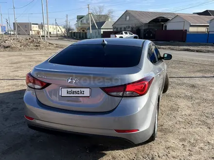 Hyundai Elantra 2014 года за 3 600 000 тг. в Атырау – фото 4