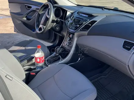 Hyundai Elantra 2014 года за 3 600 000 тг. в Атырау – фото 6
