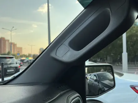 Chevrolet Silverado 2019 годаүшін28 000 000 тг. в Астана – фото 37