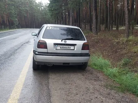 Volkswagen Golf 1994 года за 1 800 000 тг. в Караганда – фото 2