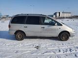 Volkswagen Sharan 1998 года за 1 500 000 тг. в Уральск – фото 4