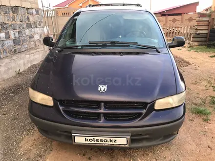 Chrysler Voyager 1998 года за 2 700 000 тг. в Караганда