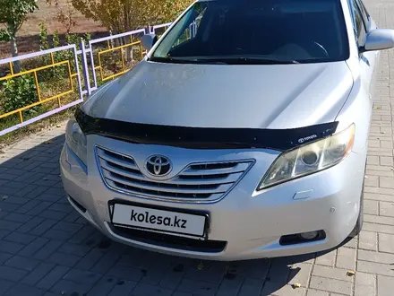 Toyota Camry 2007 года за 7 500 000 тг. в Актобе – фото 11