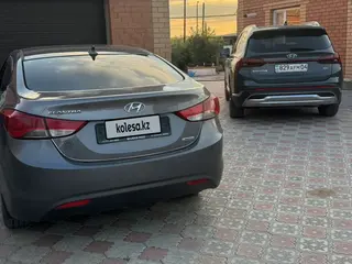 Hyundai Elantra, 2013