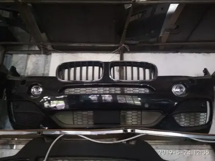 Бампер передний BMW X5 F15 M-Paket в сборе за 400 000 тг. в Алматы