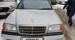 Mercedes-Benz C 180 1994 года за 2 100 000 тг. в Астана – фото 2