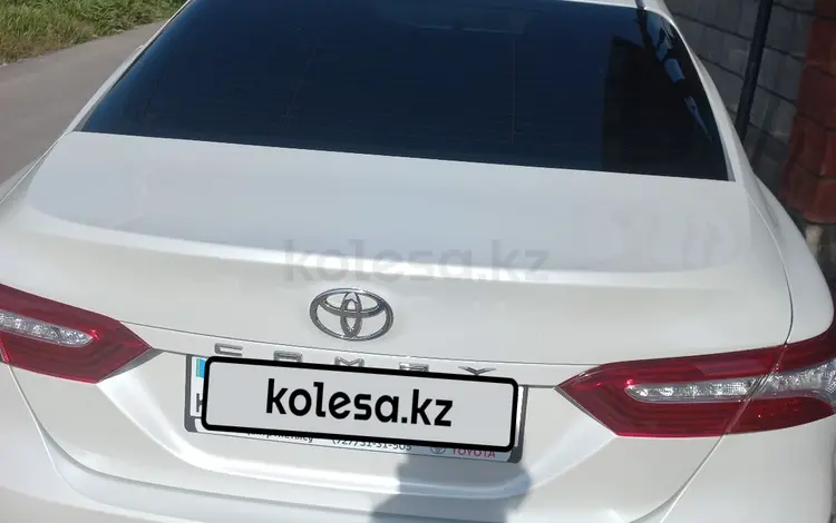 Toyota Camry 2018 года за 12 000 000 тг. в Шымкент
