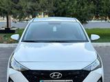 Hyundai Accent 2022 года за 7 400 000 тг. в Шымкент