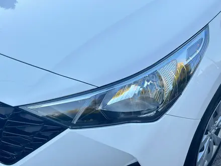 Hyundai Accent 2022 года за 7 400 000 тг. в Шымкент – фото 9