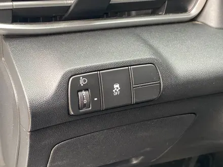 Hyundai Elantra 2023 года за 7 290 000 тг. в Алматы – фото 18