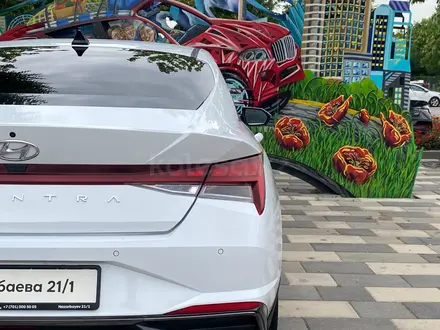 Hyundai Elantra 2023 года за 7 290 000 тг. в Алматы – фото 8