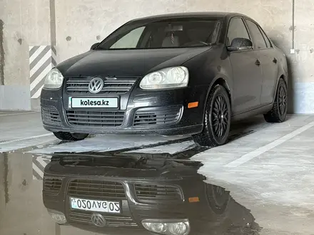 Volkswagen Jetta 2005 года за 2 900 000 тг. в Алматы – фото 3