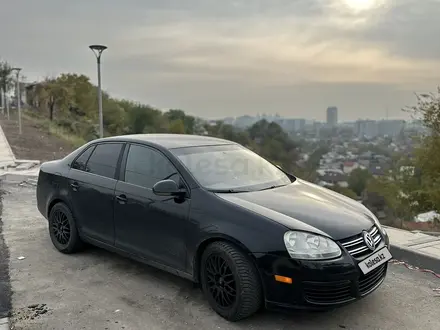 Volkswagen Jetta 2005 года за 2 900 000 тг. в Алматы – фото 2