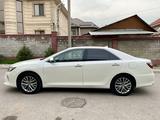 Toyota Camry 2017 года за 14 500 000 тг. в Алматы – фото 4