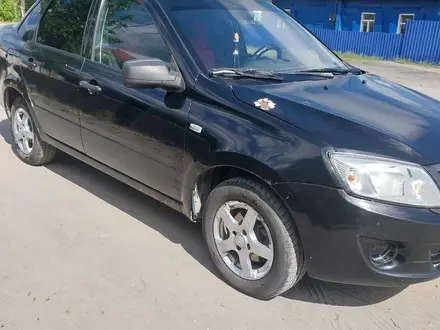 ВАЗ (Lada) Granta 2190 2013 года за 2 600 000 тг. в Семей – фото 4