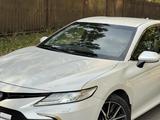 Toyota Camry 2021 годаүшін16 900 000 тг. в Астана – фото 2