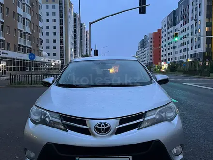 Toyota RAV4 2013 года за 8 500 000 тг. в Астана