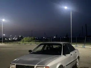Audi 80