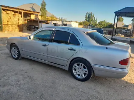 Mercedes-Benz E 280 1997 года за 2 800 000 тг. в Кызылорда – фото 4