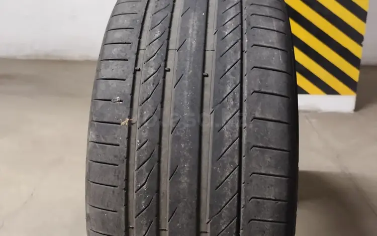 Комплект континенталь разноширокие 265/40 задние 295/35 R21 за 130 000 тг. в Алматы