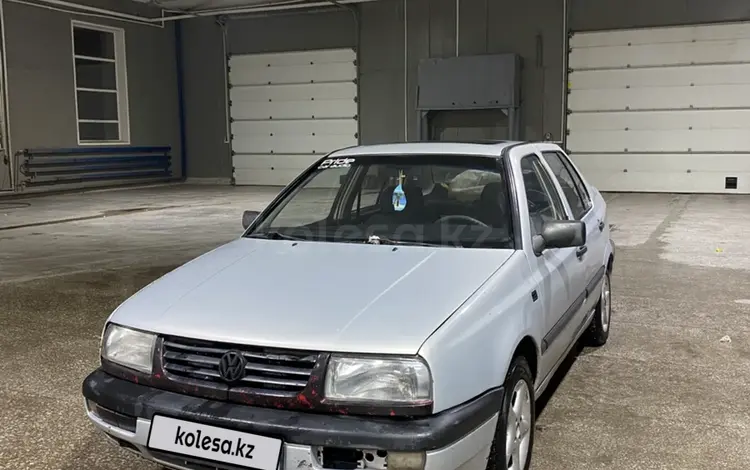 Volkswagen Vento 1993 годаfor1 300 000 тг. в Караганда