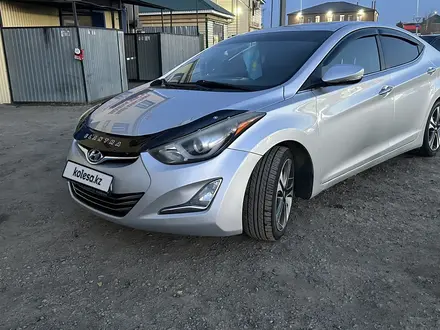 Hyundai Elantra 2015 года за 5 800 000 тг. в Актобе – фото 3