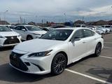 Lexus ES 250 Progressive 2023 года за 27 680 000 тг. в Семей