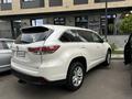 Toyota Highlander 2015 года за 14 500 000 тг. в Алматы – фото 3