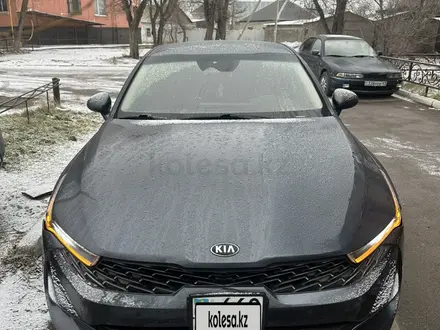 Kia K5 2021 года за 10 000 000 тг. в Алматы – фото 7