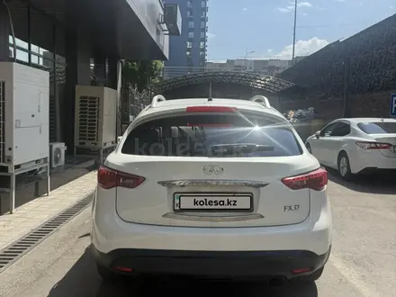 Infiniti FX37 2012 года за 7 355 000 тг. в Алматы – фото 6