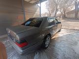 Mercedes-Benz E 220 1993 годаүшін1 300 000 тг. в Алматы – фото 4