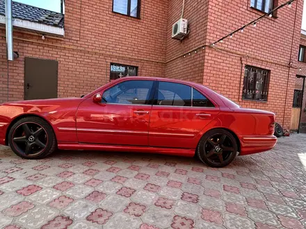 Mercedes-Benz E 55 AMG 2001 года за 6 900 000 тг. в Кызылорда – фото 10