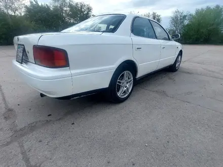 Toyota Vista 1995 года за 2 000 000 тг. в Семей – фото 3