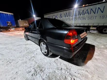 Mercedes-Benz C 220 1993 года за 2 500 000 тг. в Петропавловск – фото 4