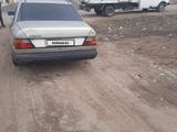 Mercedes-Benz E 260 1988 года за 900 000 тг. в Астана – фото 2