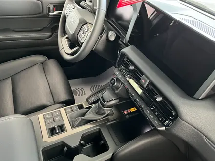 Toyota Land Cruiser Prado Luxe 2025 года за 51 890 000 тг. в Караганда – фото 12