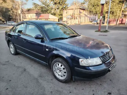 Volkswagen Passat 2000 года за 1 600 000 тг. в Алматы