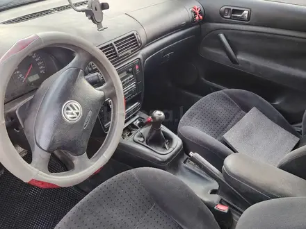 Volkswagen Passat 2000 года за 1 600 000 тг. в Алматы – фото 11