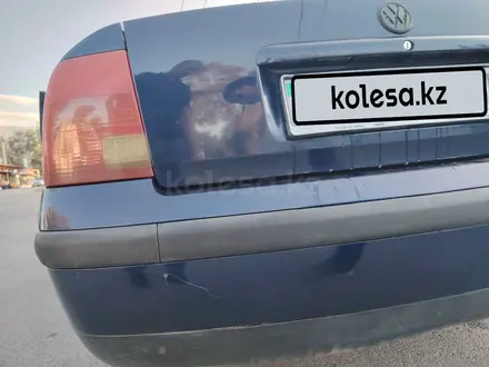 Volkswagen Passat 2000 года за 1 600 000 тг. в Алматы – фото 14