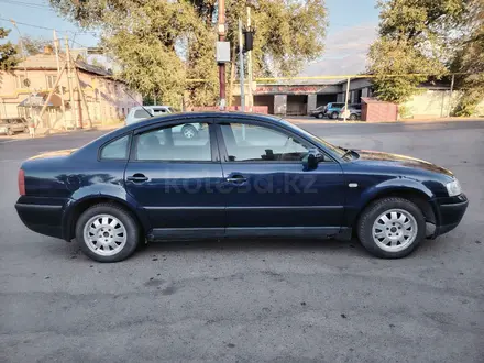 Volkswagen Passat 2000 года за 1 600 000 тг. в Алматы – фото 8