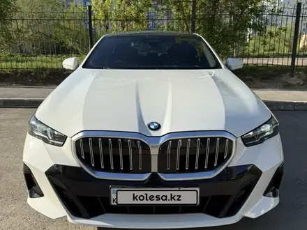 BMW 530 2024 года за 38 900 000 тг. в Астана – фото 2
