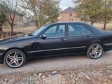 Mercedes-Benz E 320 2000 года за 3 900 000 тг. в Шымкент