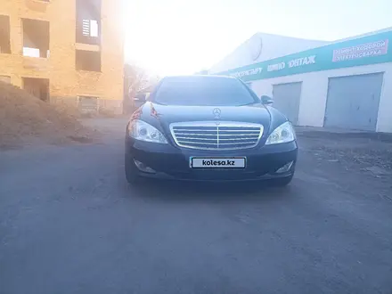 Mercedes-Benz S 350 2007 года за 10 000 000 тг. в Караганда – фото 30