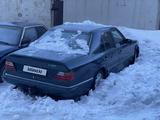 Mercedes-Benz E 260 1992 годаүшін690 000 тг. в Петропавловск – фото 4