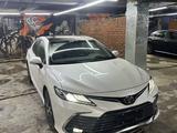 Toyota Camry 2024 года за 15 300 000 тг. в Алматы – фото 2