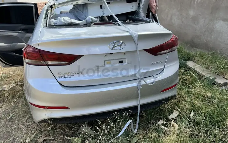 Hyundai Elantra 2018 года за 2 000 000 тг. в Шымкент