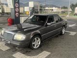 Mercedes-Benz E 220 1994 годаүшін900 000 тг. в Талдыкорган – фото 2