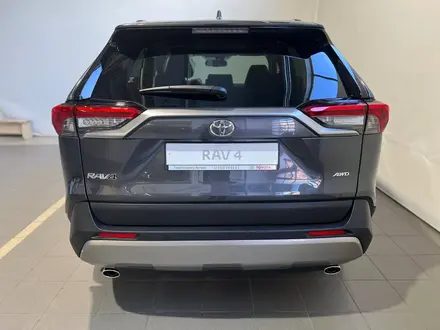 Toyota RAV4 Luxe 2023 года за 22 240 000 тг. в Актобе – фото 10