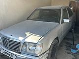 Mercedes-Benz E 300 1995 года за 1 450 000 тг. в Алматы – фото 2